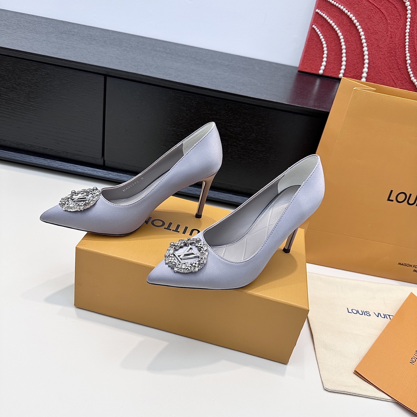 Women's high heels